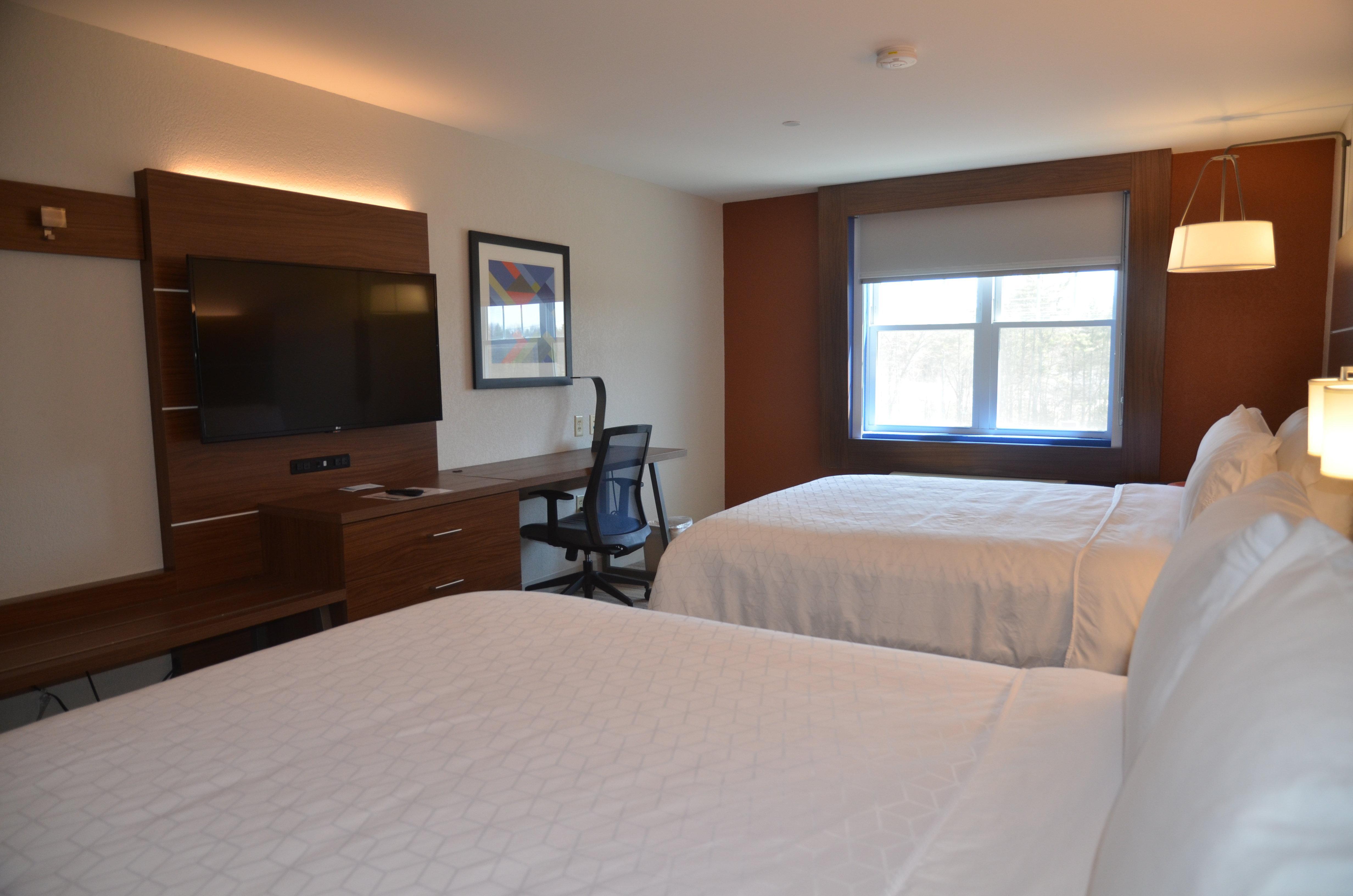 Holiday Inn Express Hotel & Suites Rochester By Ihg Exterior photo