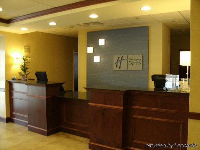 Holiday Inn Express Hotel & Suites Rochester By Ihg Interior photo